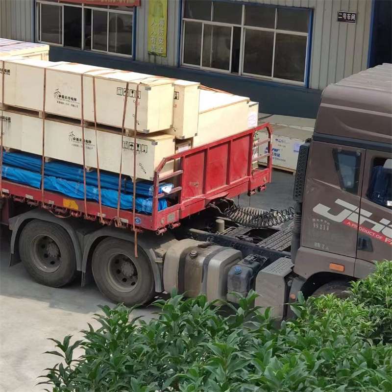 垦利至新疆阿勒泰福海县物流专线，一站式服务，让您的货物畅行无忧